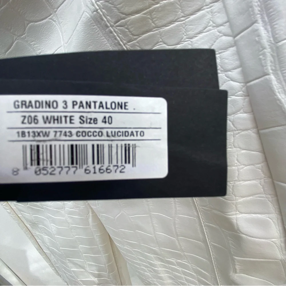 NEW Pinko White Croc Embossed Faux Leather Moto Legging Pants Size 40 - Picture 3 of 8